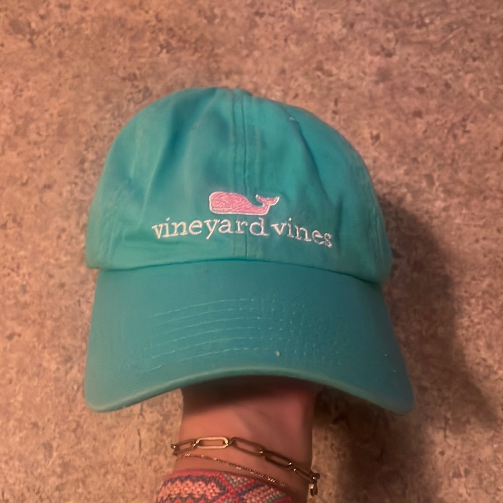 Vineyard vines hat